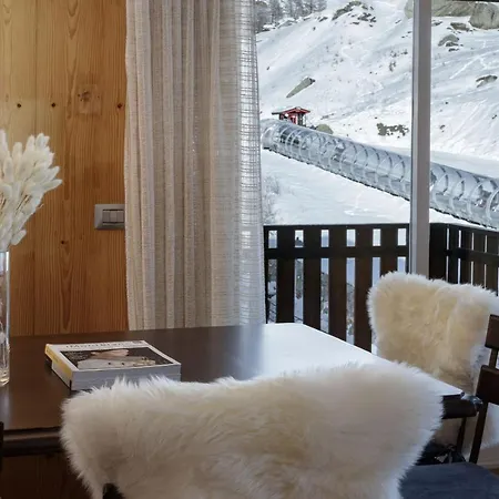 Hellochalet - The View - To Door With Matterhorn View * Breuil-Cervinia