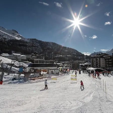 Appartement Hellochalet - The View - To Door With Matterhorn View