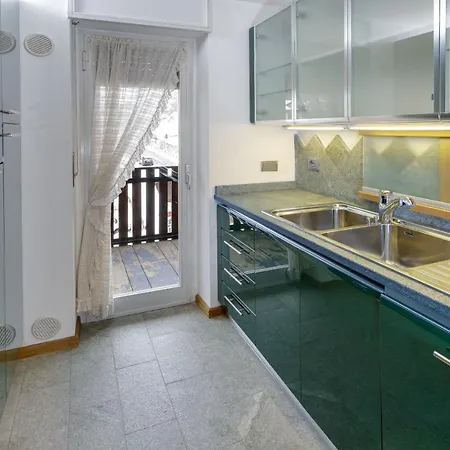 Hellochalet - The View - To Door With Matterhorn View *