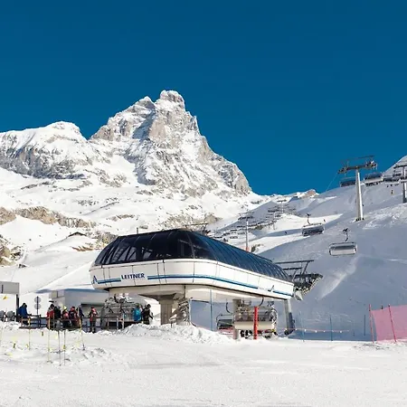 Hellochalet - The View - To Door With Matterhorn View Apartment
