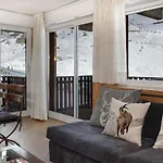 Hellochalet - The View - To Door With Matterhorn View * Breuil-Cervinia