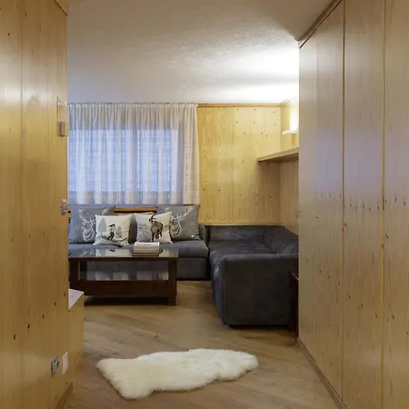 Apartment Hellochalet - The View - To Door With Matterhorn View *