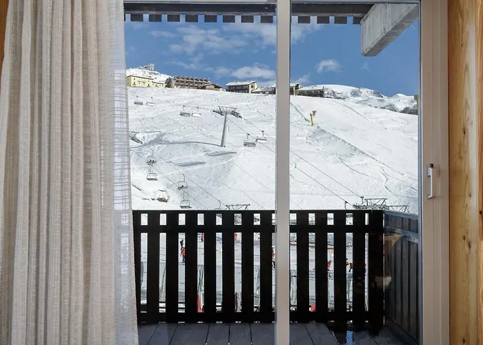 Hellochalet - The View - To Door With Matterhorn View