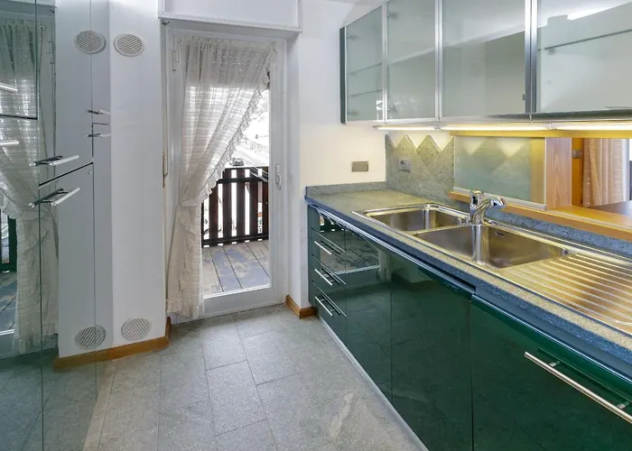 Hellochalet - The View - To Door With Matterhorn View *